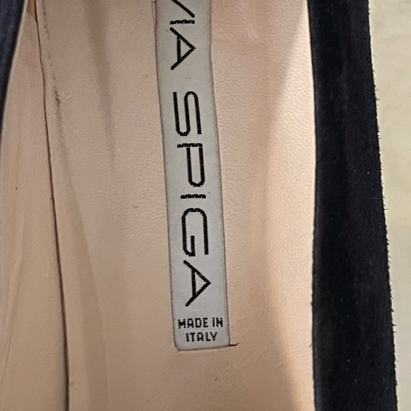 Vintage Via Spaga Black Suede Pumps - Picture 4 of 10